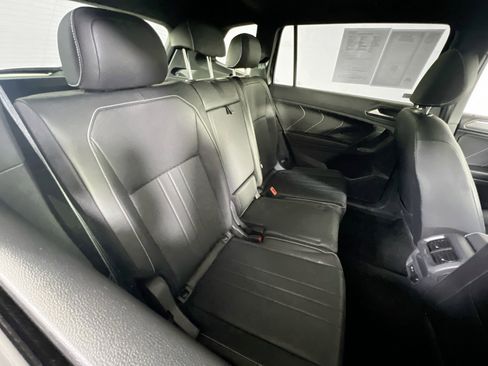 Used 2023 Volkswagen Tiguan SE R-Line image 26
