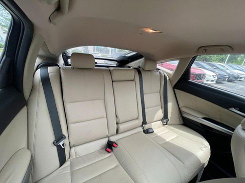 Used 2013 Honda Crosstour EX-L image 6