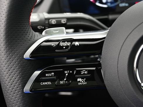 New 2025 Mercedes-Benz GLA 250 4MATIC image 12