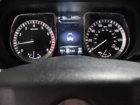 Used 2018 Nissan Titan Platinum Reserve w/ Platinum Utility Package image 20