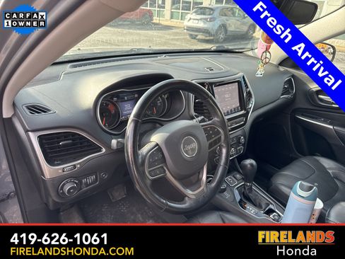 Used 2020 Jeep Cherokee Limited image 19