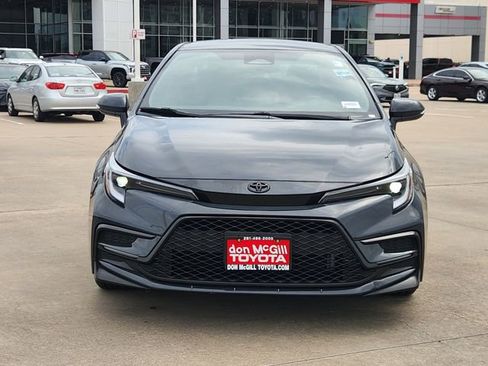 Certified 2025 Toyota Corolla SE FWD image 2