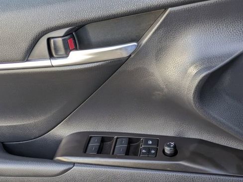 Used 2024 Toyota Camry SE image 22