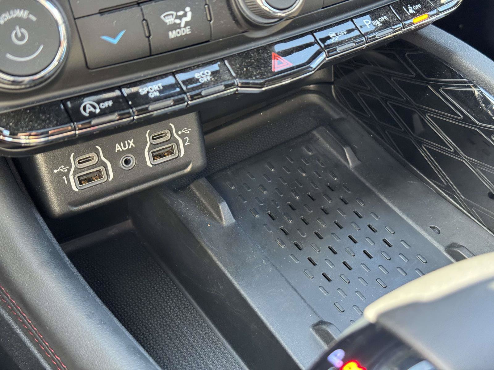 Used 2025 Dodge Durango GT AWD/4WD image 14