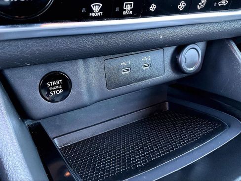 Used 2024 Nissan Rogue SV image 31