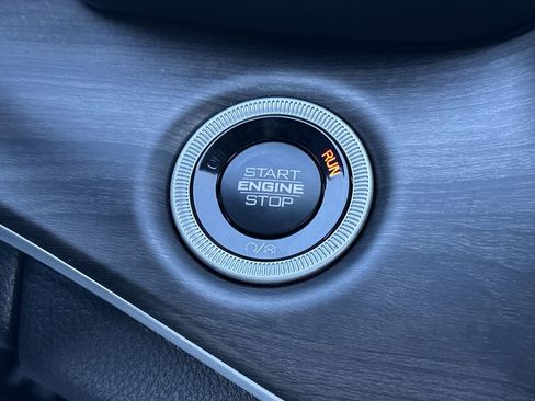 New 2025 Jeep Grand Cherokee Limited image 9