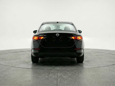 Used 2025 Nissan Sentra S image 7