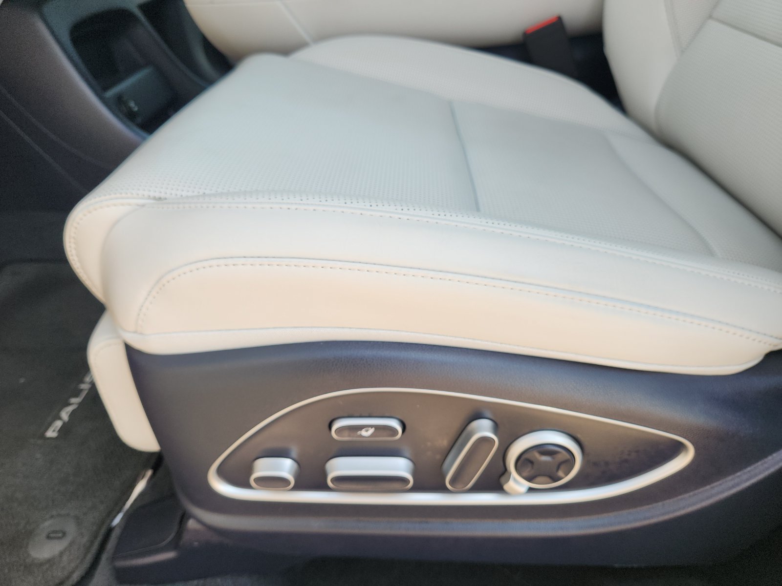 Used 2026 Hyundai Palisade Calligraphy FWD image 24
