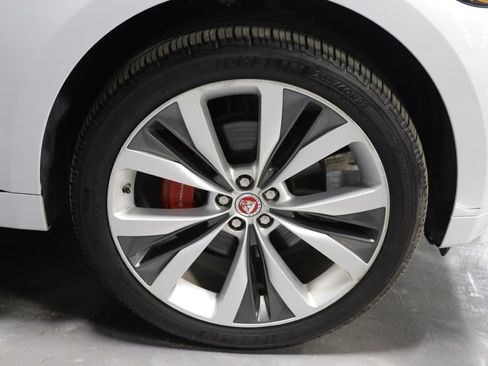Used 2017 Jaguar F-PACE S AWD/4WD image 48