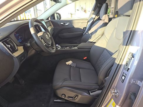 Used 2026 Volvo XC60 B5 Plus AWD/4WD image 6