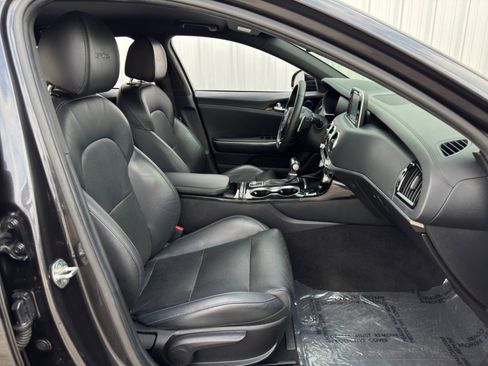 Used 2020 Kia Stinger GT-Line image 14