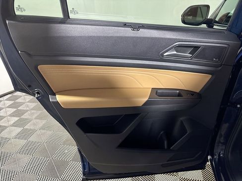 Used 2022 Volkswagen Atlas Cross Sport SEL Premium R-Line image 20