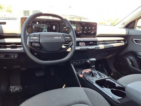 Certified 2025 Kia K4 EX FWD image 13