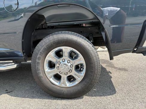 Certified 2026 RAM 2500 Big Horn AWD/4WD image 11