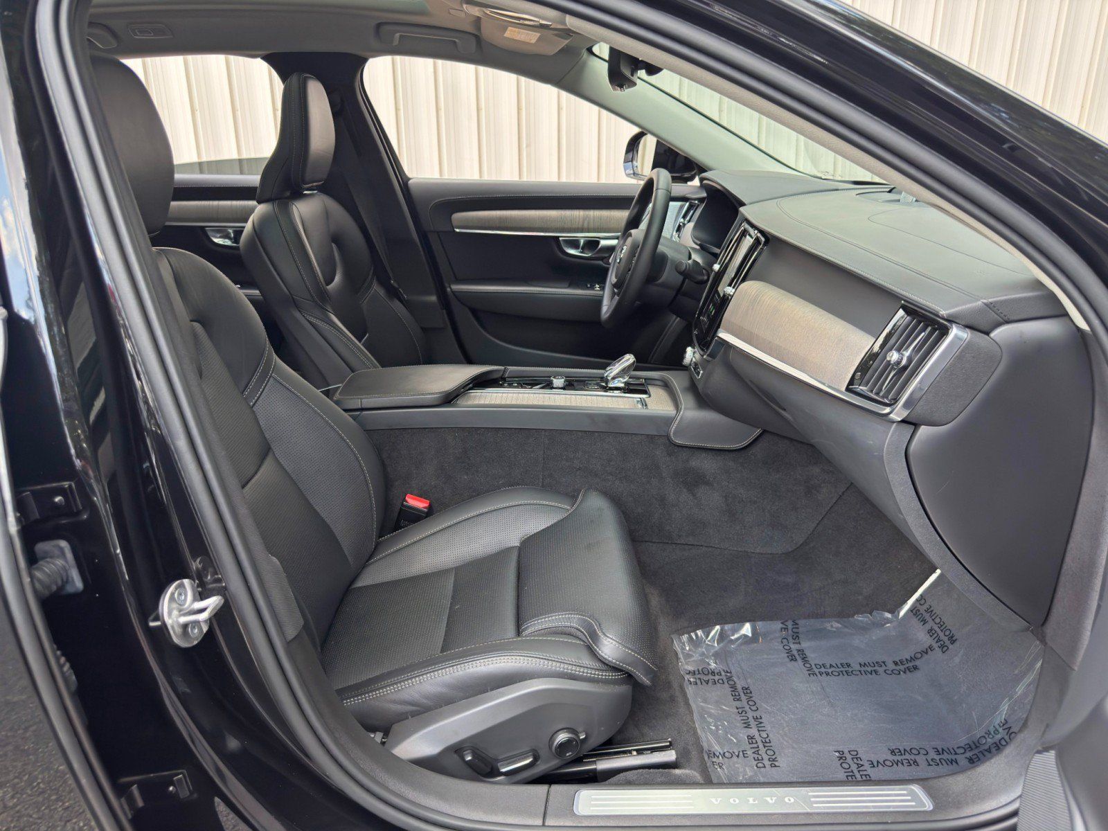 Used 2023 Volvo S90 B6 Ultimate w/ Lounge Package AWD/4WD image 12