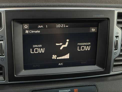 Used 2019 Kia Sportage EX FWD image 23