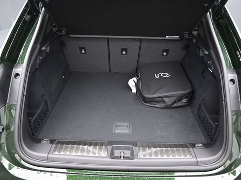 Certified 2025 Porsche Macan Electric RWD image 20