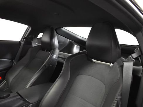 Used 2024 Nissan Z Performance w/ Floor Mat Package RWD image 11