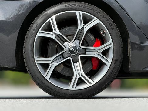 Used 2019 Kia Stinger GT2 AWD/4WD image 20