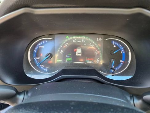 Used 2023 Toyota RAV4 LE AWD/4WD image 34
