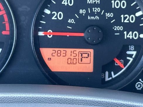 Used 2019 Nissan Frontier SV w/ Value Truck Package AWD/4WD image 32