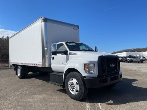 New 2026 Ford F750 2WD Regular Cab Super Duty image 8