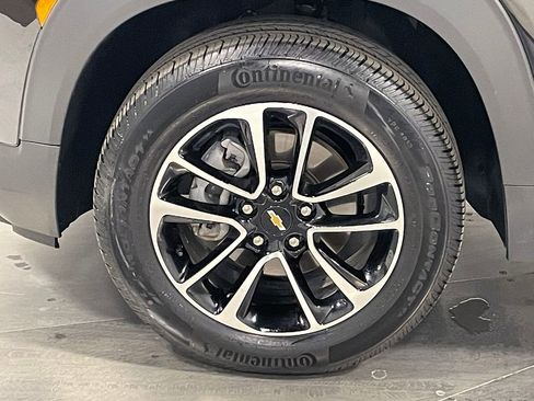 Used 2025 Chevrolet TrailBlazer LT w/ LT Cold Weather Package image 36