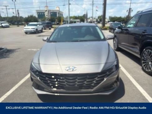 Used 2023 Hyundai Elantra Limited FWD image 2