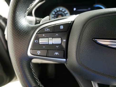 Used 2024 Genesis G70 2.5T AWD/4WD image 27
