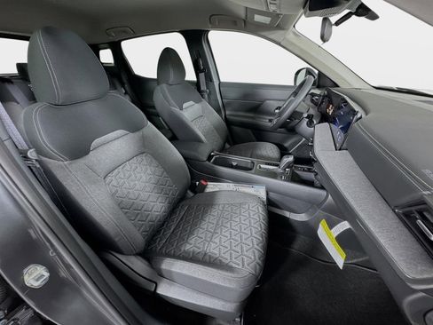 New 2026 Nissan Kicks SV image 25