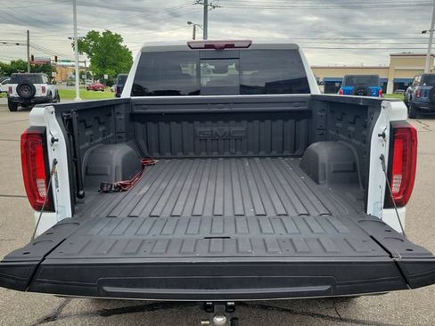 Used 2025 GMC Sierra 1500 AT4X AWD/4WD image 8