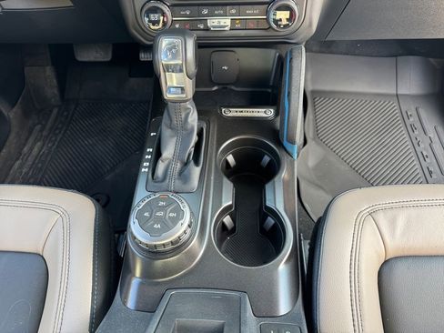 Certified 2021 Ford Bronco Wildtrak image 26