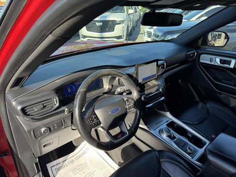 Used 2020 Ford Explorer ST w/ ST High-Performance Pack AWD/4WD image 11