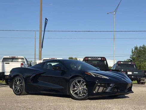 Used 2023 Chevrolet Corvette Stingray Preferred Conv w/ Chrome Exterior Badge Package RWD image 2