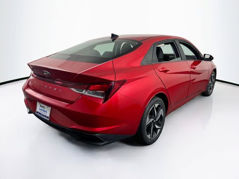 Used 2023 Hyundai Elantra SEL w/ Convenience Package image 5