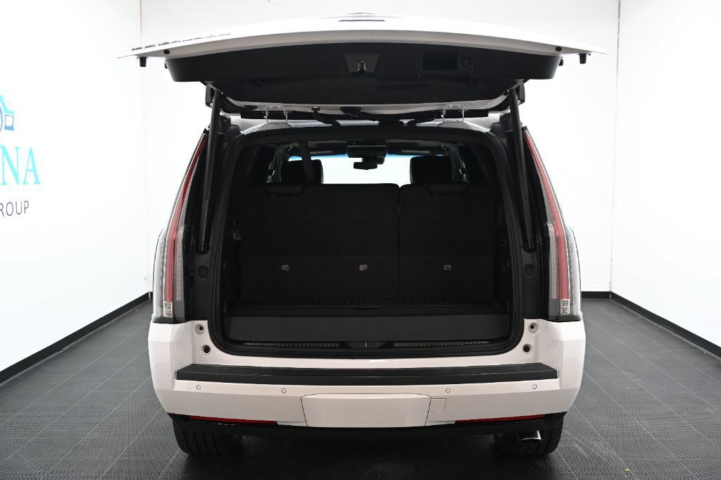 Used 2018 Cadillac Escalade Platinum AWD/4WD image 47