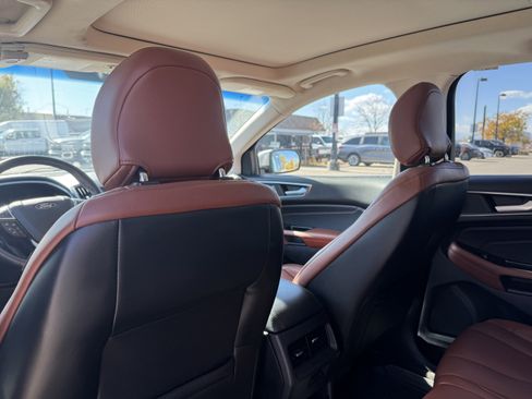 Used 2018 Ford Edge Titanium w/ Equipment Group 302A image 15