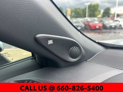 Used 2024 Toyota Corolla Cross AWD Hybrid w/ Convenience Package image 24