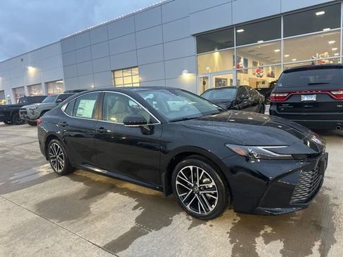 New 2026 Toyota Camry XLE image 3