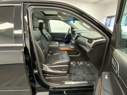 Used 2018 Chevrolet Tahoe Premier AWD/4WD image 23