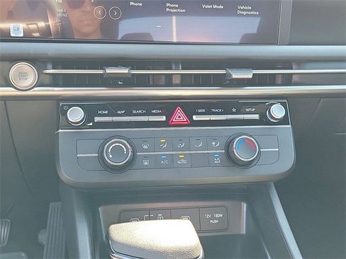 Used 2025 Hyundai Santa Cruz SE image 23