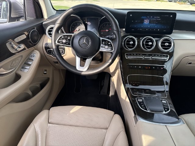 Used 2021 Mercedes-Benz GLC 300 image 10