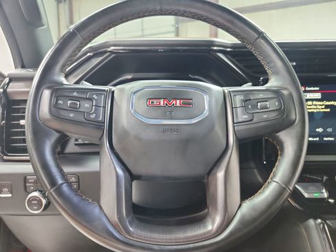 Used 2024 GMC Sierra 1500 AT4 w/ Technology Package AWD/4WD image 24