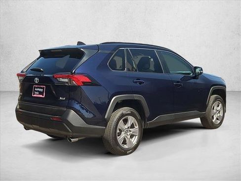 Used 2025 Toyota RAV4 XLE FWD image 5