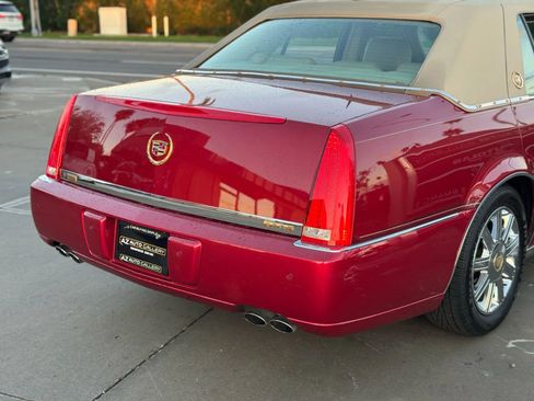 Used 2006 Cadillac DTS image 45