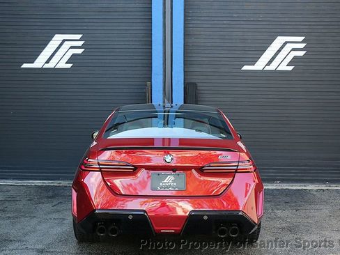 Used 2025 BMW M5 w/ Carbon Package image 7