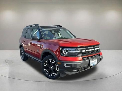 Certified 2024 Ford Bronco Sport Outer Banks AWD/4WD image 1