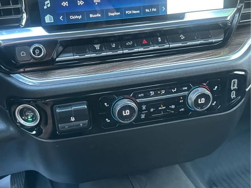 Used 2024 Chevrolet Silverado 2500 LT image 41