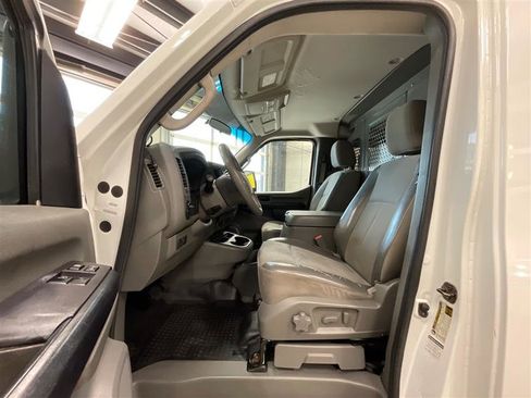 Used 2015 Nissan NV 2500 SL w/ Technology Package image 11