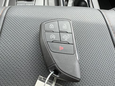 New 2026 GMC Sierra 1500 AT4 w/ AT4 Premium Package AWD/4WD image 44